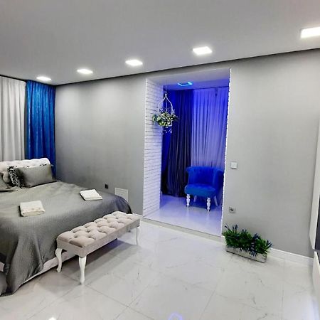 Puskin Close To Stefan Cel Mare Chisinau Exterior foto