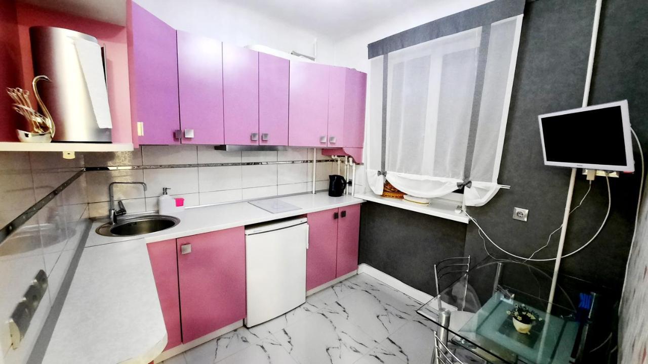 Puskin Close To Stefan Cel Mare Chisinau Exterior foto
